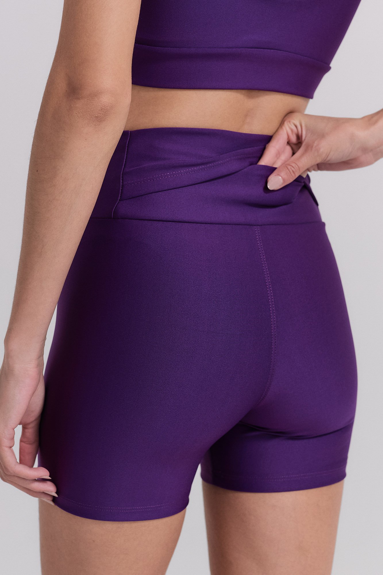 Conjunto Roxo Short Bolso PowerSlim +Top Decote U Mirtilo