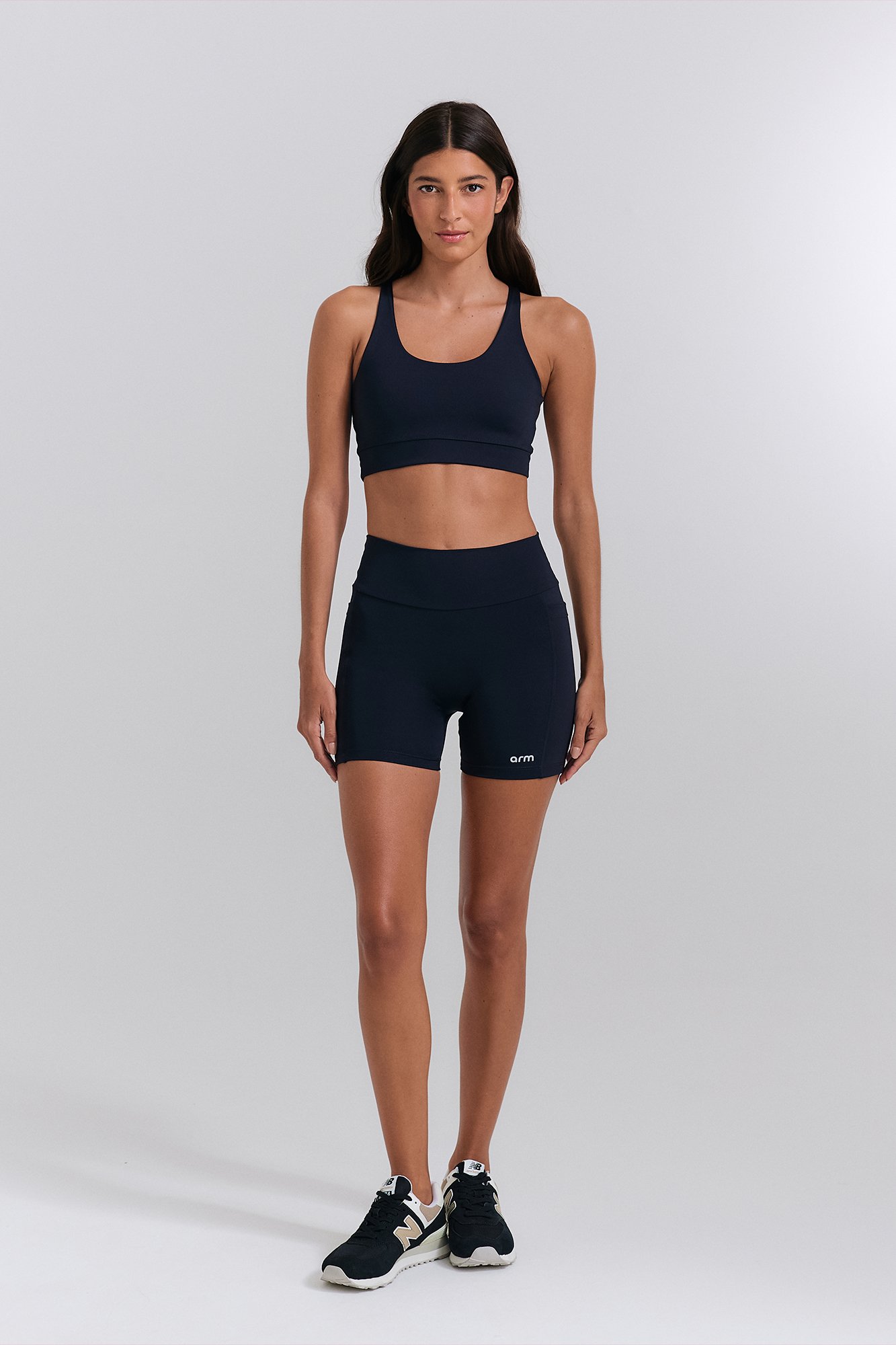Short Fitness Bolso Lateral Premium Preto Noturno