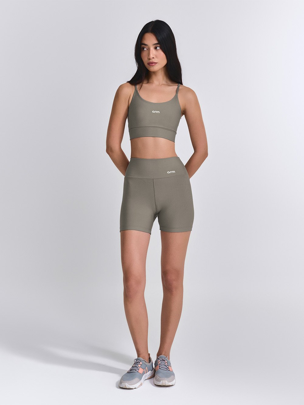Conjunto Fitness Short PowerSlim + Top Alça Macadamia Oak